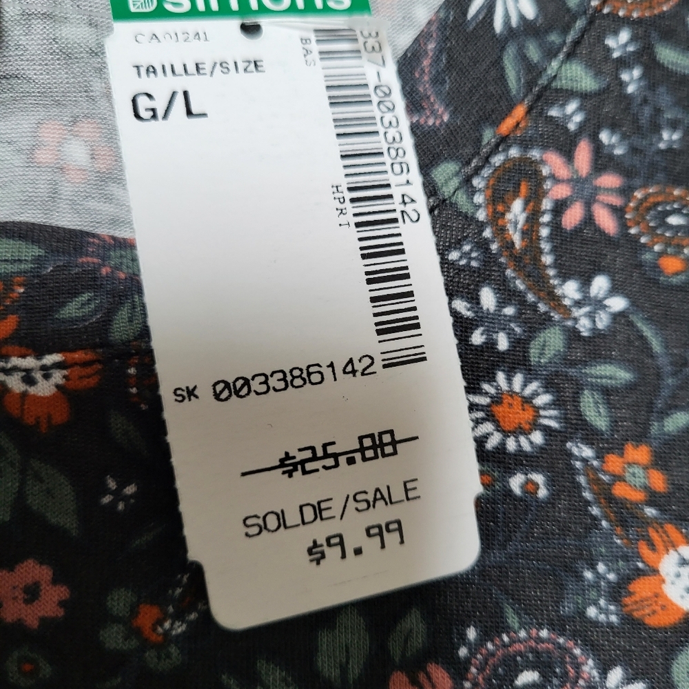NWT! Twik Size Large Floral and Paisley Tshirt! - Picture 2 of 7
